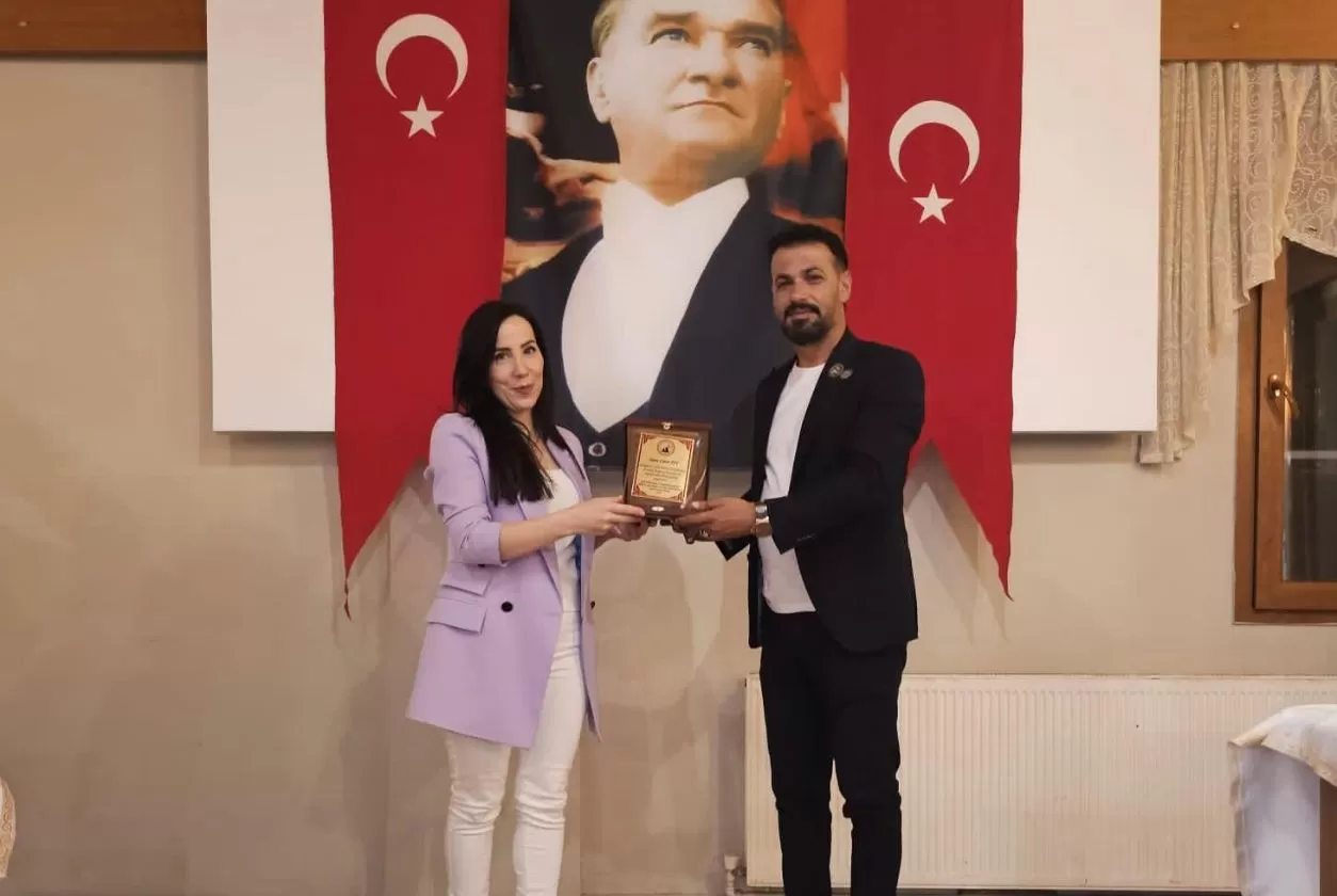 FARMASİ KOZMETİK FİRMASINDAN ÖRNEK DAVRANIŞ